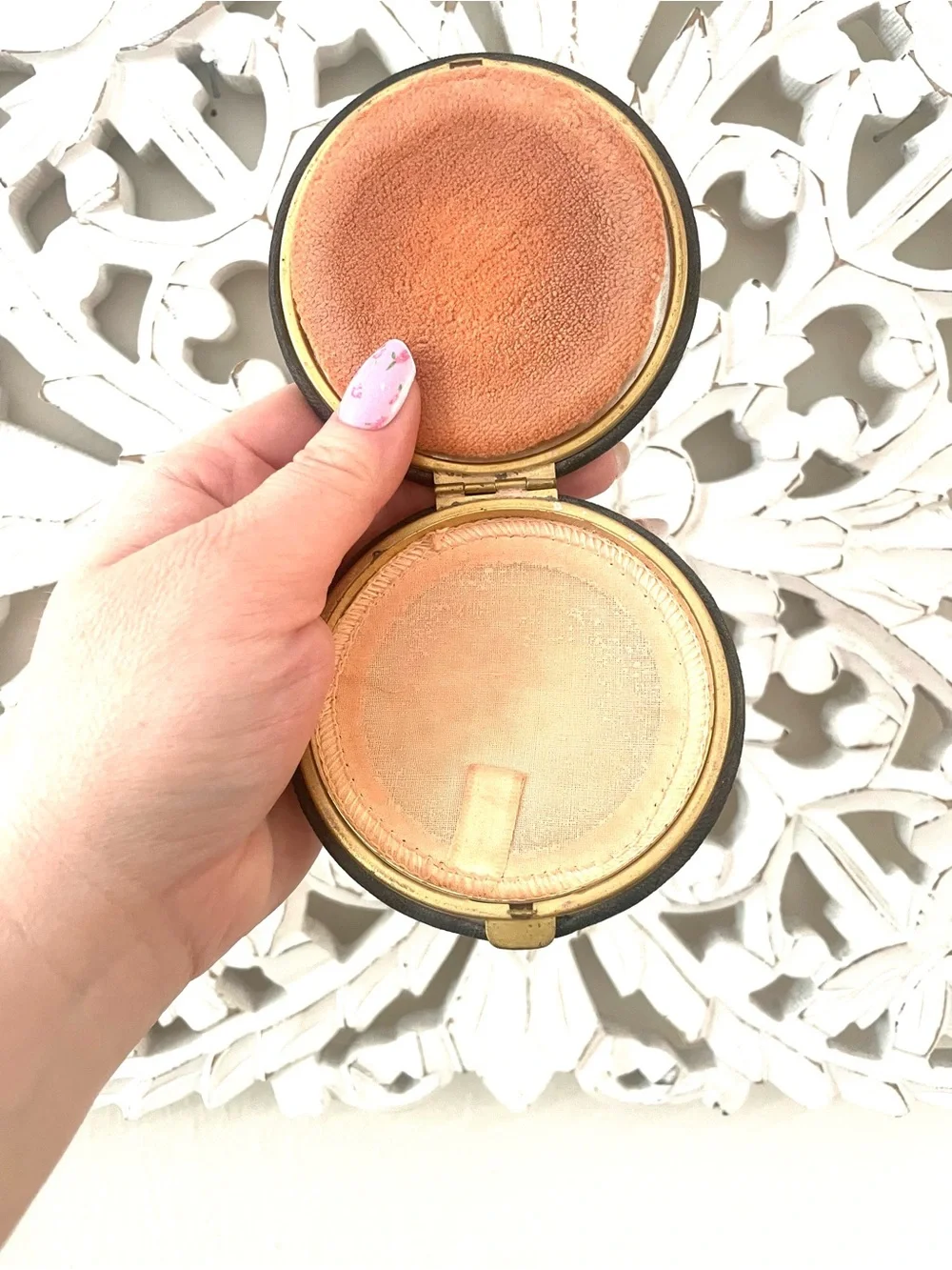 FIFTH Rex Avenue Vintage Compact